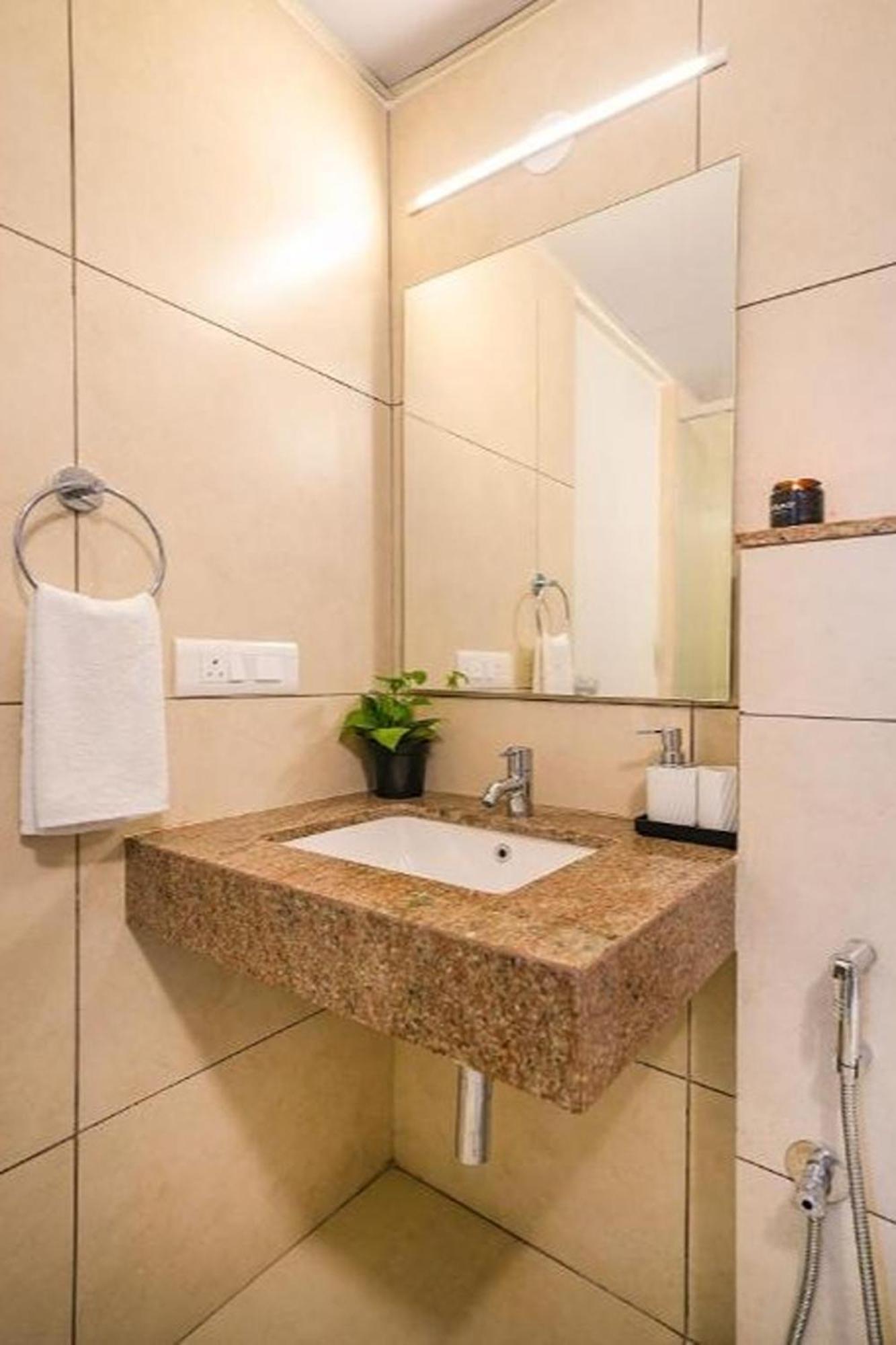 Wandr Hotel- Near Mg Road Bangalore Dış mekan fotoğraf